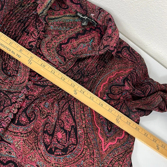 Elizabeth & James Blouse Size Small Paisley Print V-Neck Tab Sleeves Sheer - Picture 6 of 9